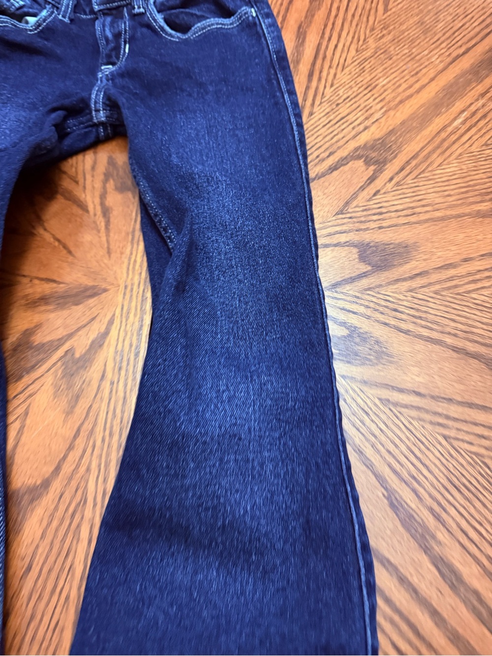 Hollister Indigo Flared Jeans - Picture 5 of 5